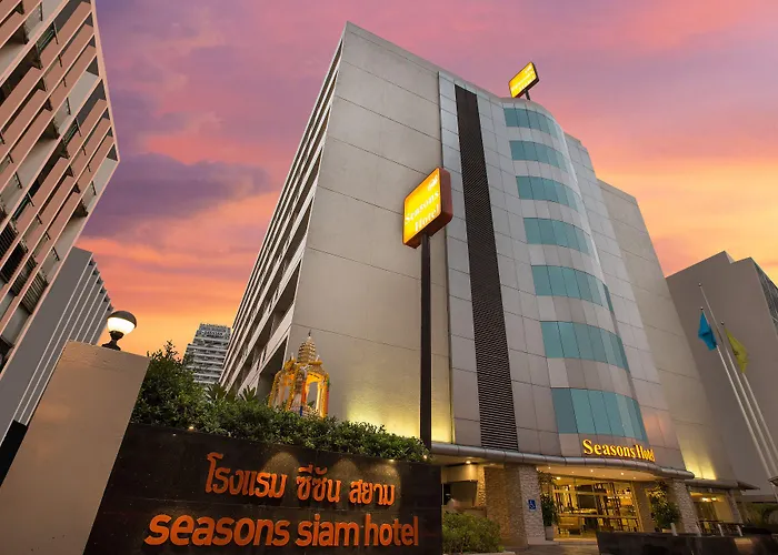 Seasons Siam Hotel 4*